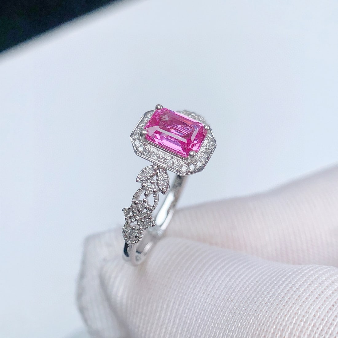 14k Gold 0.96 Ctw Natural Sapphire & Diamond Ring - 5