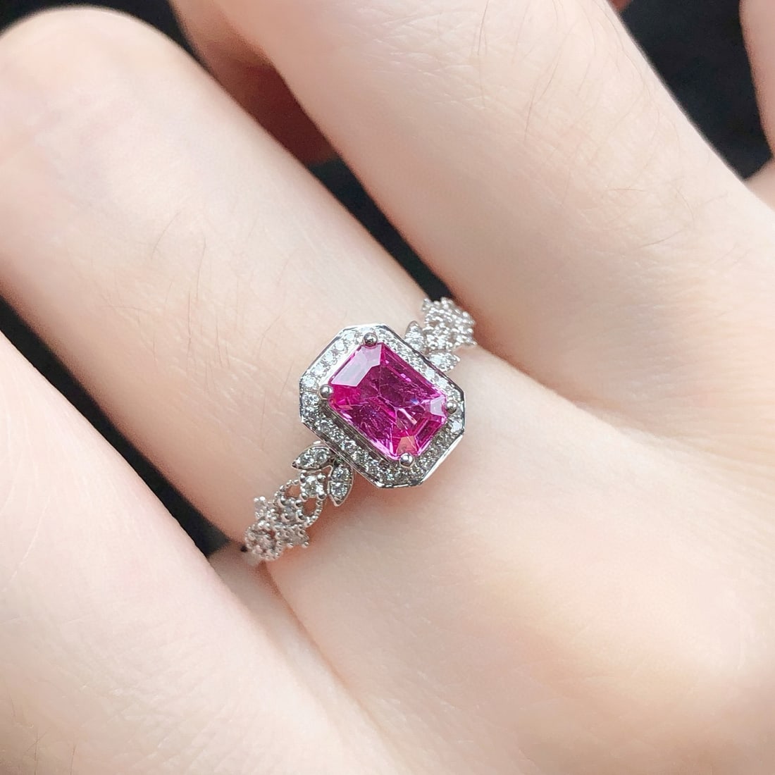 14k Gold 0.96 Ctw Natural Sapphire & Diamond Ring - 8