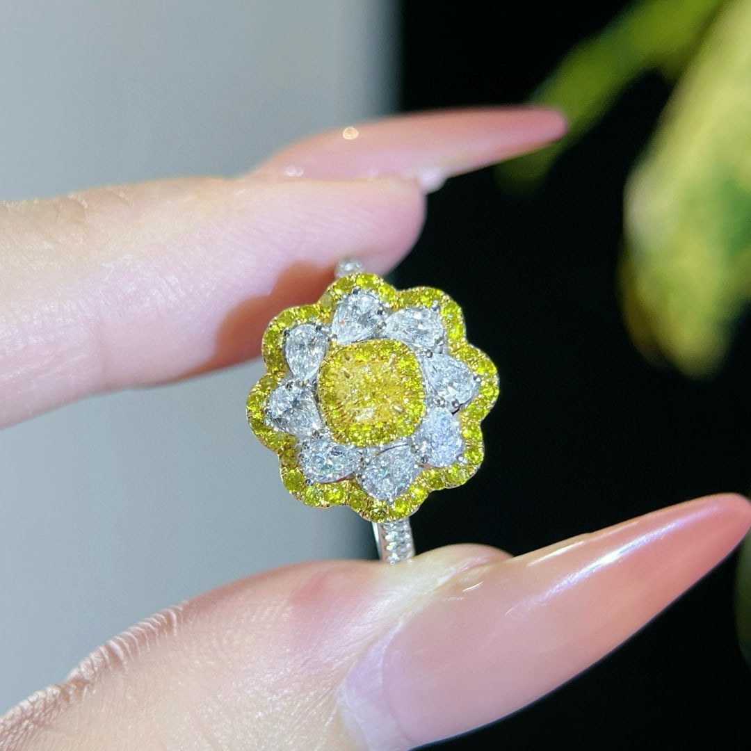 14k Gold 1.28 Ctw Natural Yellow Diamond & Diamond Ring - 2