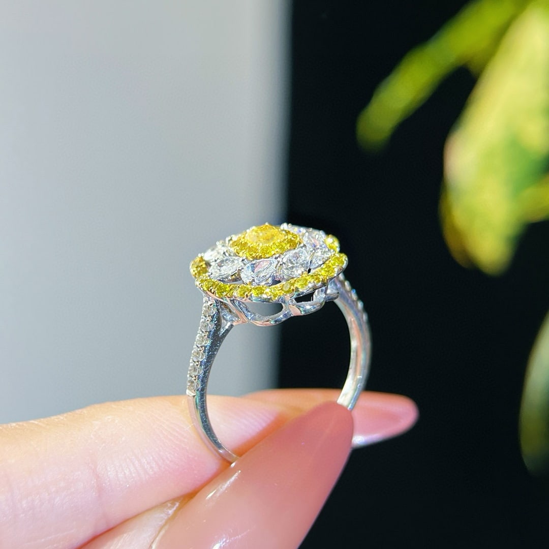 14k Gold 1.28 Ctw Natural Yellow Diamond & Diamond Ring - 4