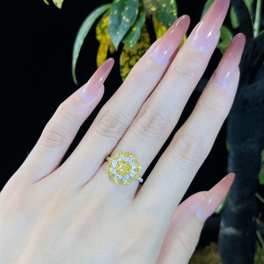 14k Gold 1.28 Ctw Natural Yellow Diamond & Diamond Ring - 6