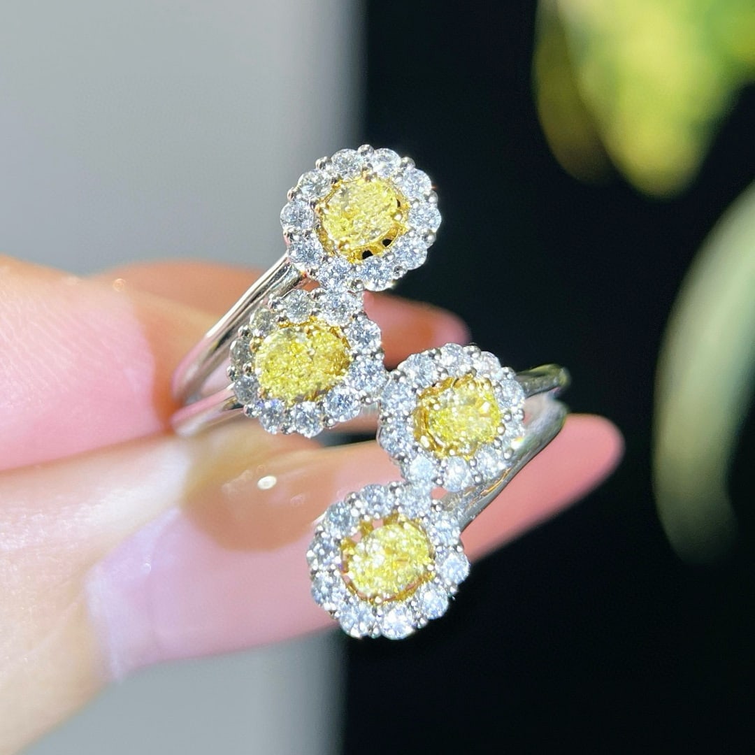 14k Gold 1.01 Ctw Natural Yellow Diamond & Diamond Ring: Ref:231066285 // gold content:14k gold // ring size:7. 25us // // main gemstone:yellow diamond // shape:oval // carat weight:0. 5ct // color:yellow // treatment:natural // // adjacent gemstone 2 :