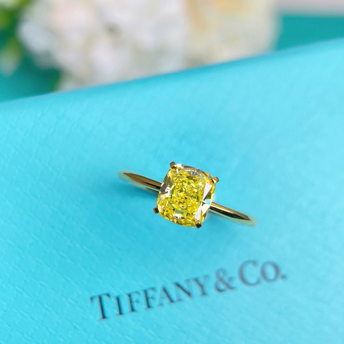 14k Gold 1.09 Ct Natural Yellow Diamond Ring - 2