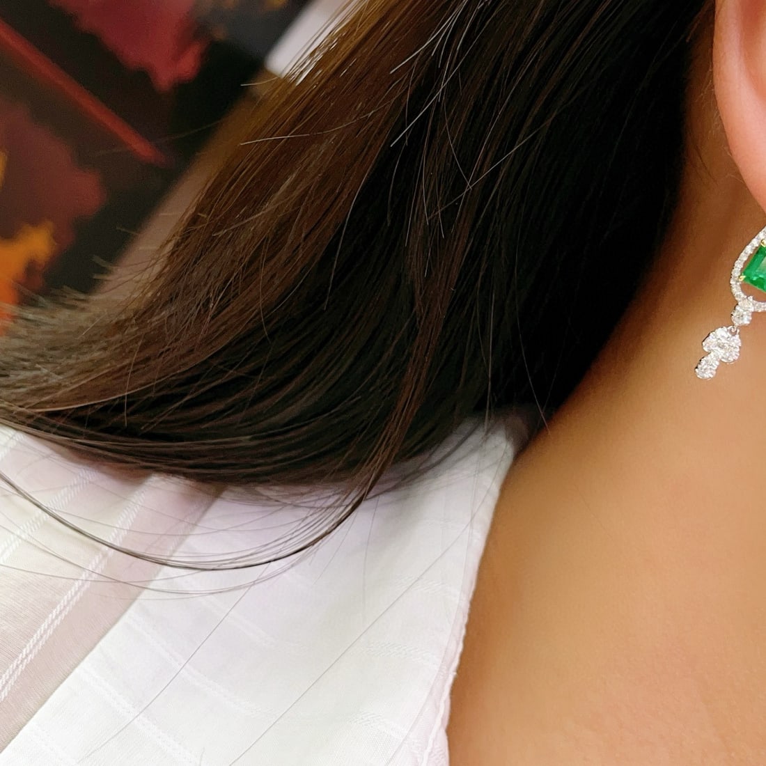 14k Gold 1.85 Ct Vivid Green Natural Emerald & Diamond Earrings - 4