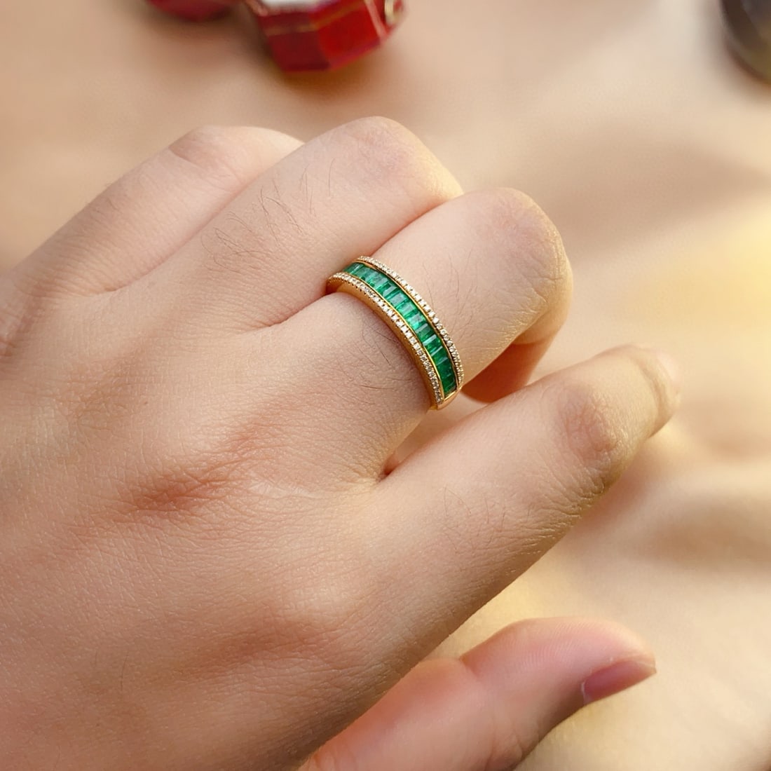14k Gold 1.65 Ct Natural Emerald & Diamond Ring - 3