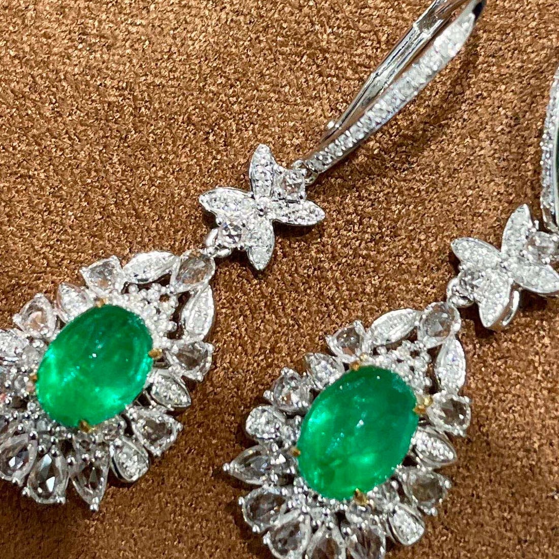 14k Gold 2.2 Ct Vivid Green Natural Emerald & Diamond & Sapphire Earrings - 4