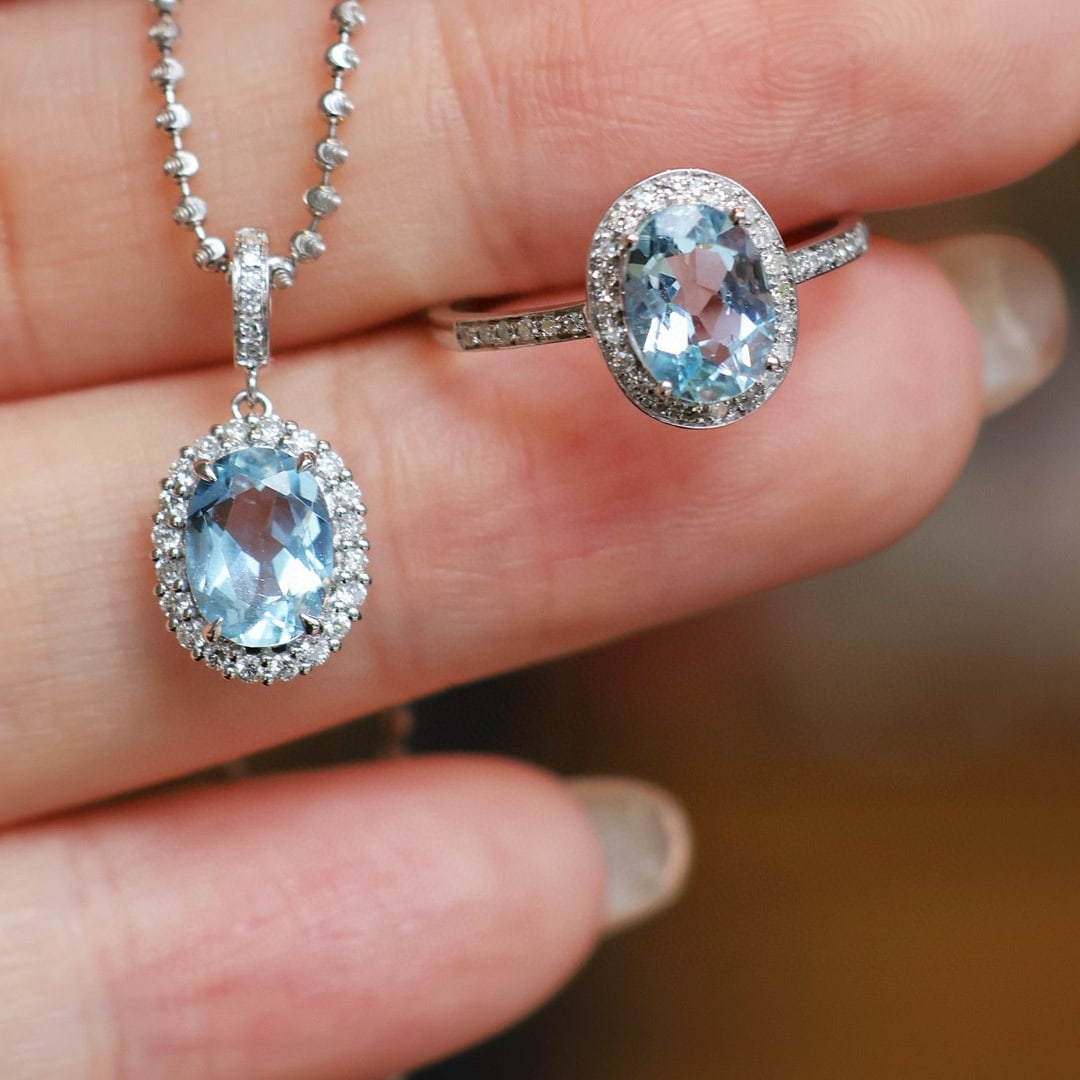 14k Gold 2.2 Ct Natural Aquamarine & Diamond Jewelry Set: Ref:231066325 // gold content:14k gold // ring size:7. 25us // // pendant(without chain) // main gemstone:aquamarine // shape:oval // carat weight:1ct // color:blue // treatment:natural // // adjacent