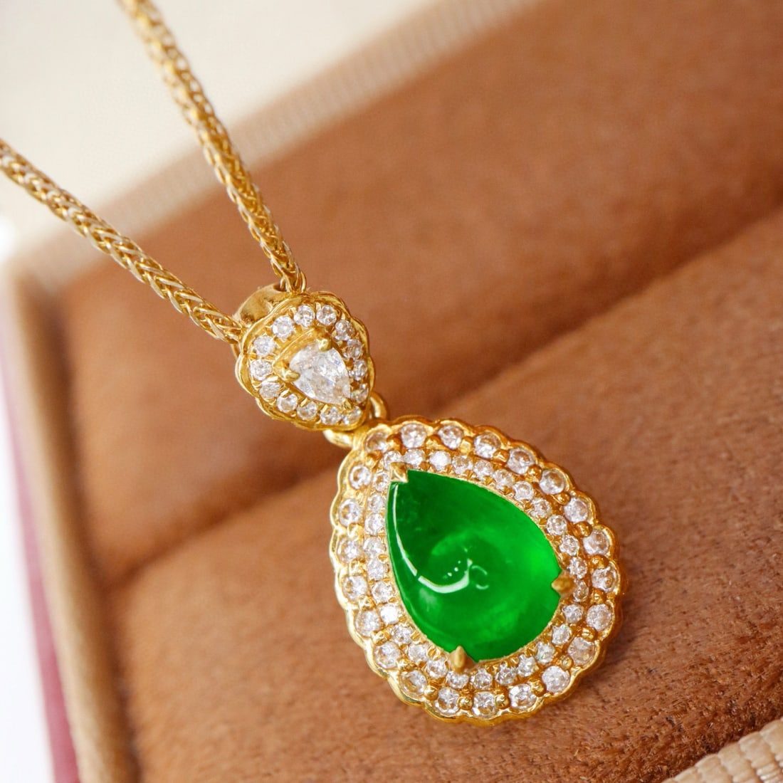 14k Gold 1.04 Ctw Vivid Green Natural Emerald & Diamond Pendant( Without Chain ) - 3