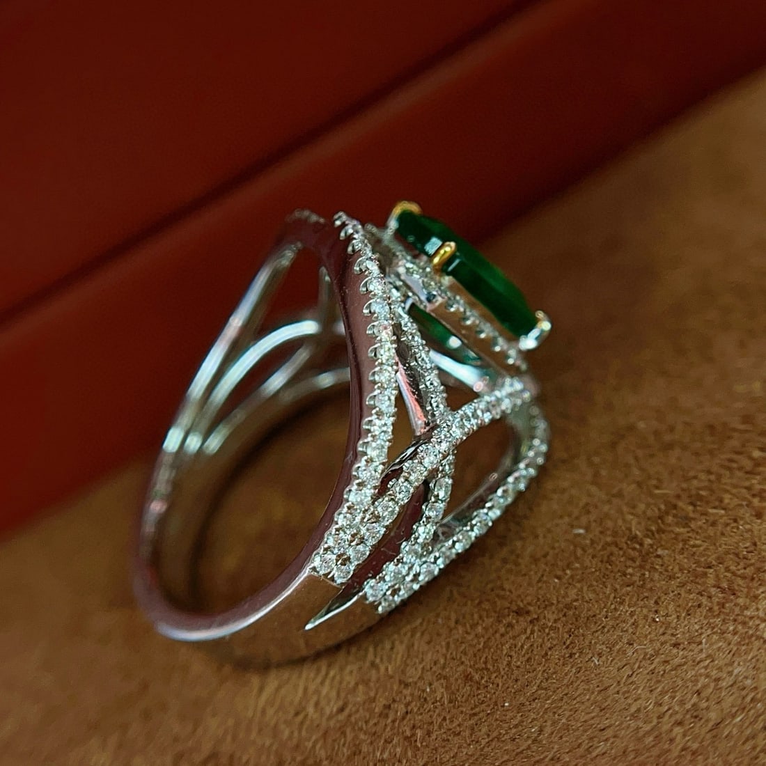 14k Gold 1.60 Ct Vivid Green Natural Emerald & Diamond Ring - 5