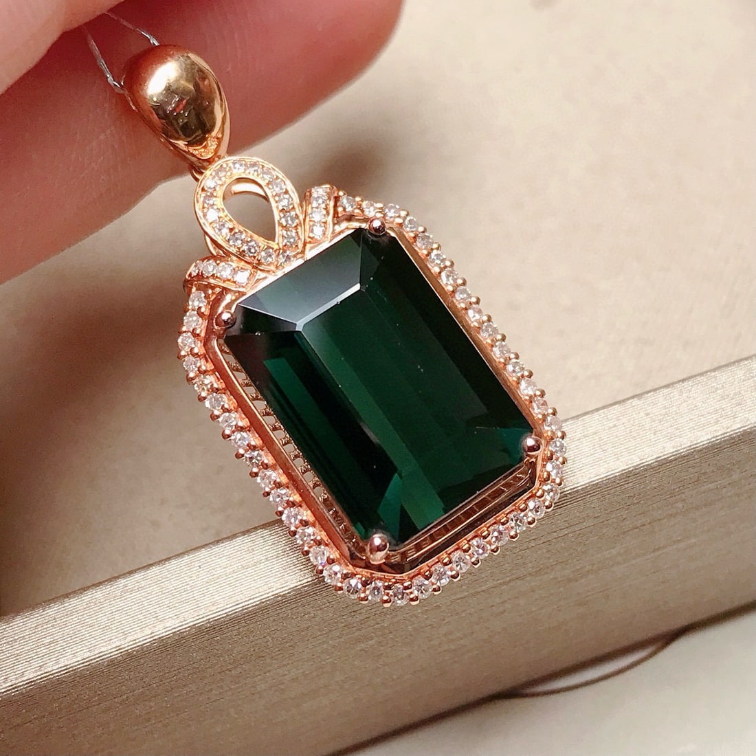 14k Gold 7.2 Ct Natural Tourmaline & Diamond Pendant( Without Chain ) - 3