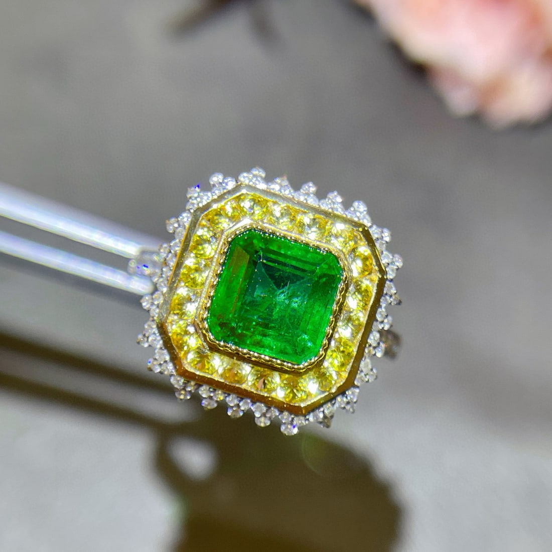14k Gold 2.56 Ctw Vivid Green Natural Emerald & Sapphire Ring - 2