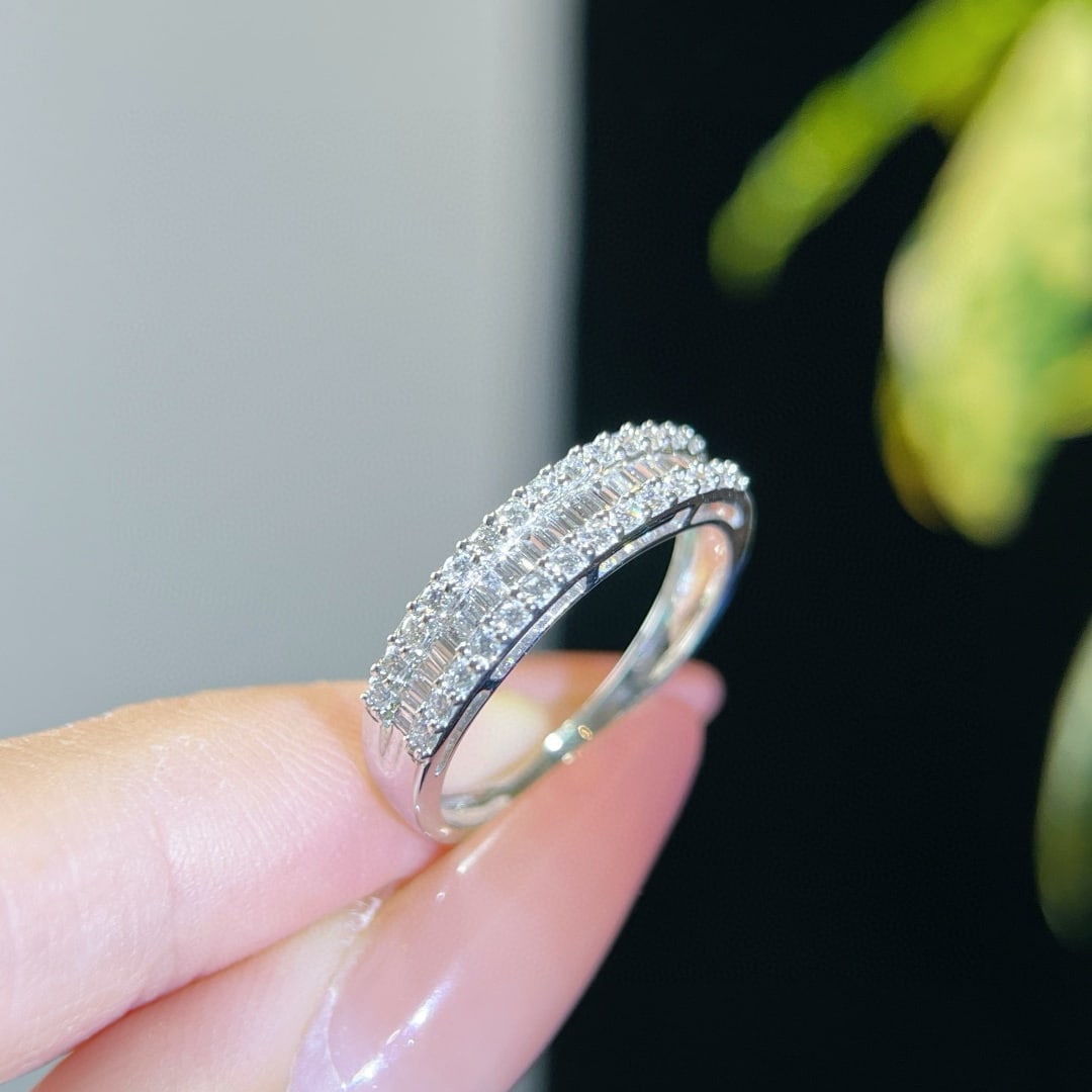 14k Gold 0.37 Ct Natural H Diamond Ring - 4