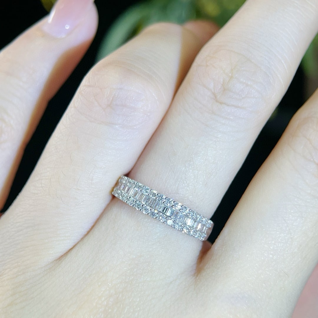 14k Gold 0.37 Ct Natural H Diamond Ring - 5
