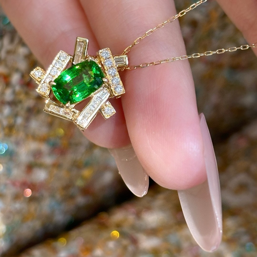 14k Gold 1.25 Ct Vivid Green Natural Tsavorite & Diamond Pendant( Without Chain ) - 5