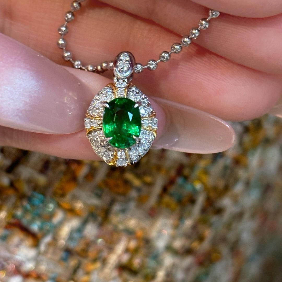 14k Gold 1.08 Ct Vivid Green Natural Tsavorite & Diamond Pendant( Without Chain ) - 4
