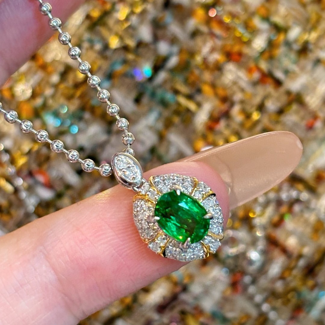 14k Gold 1.08 Ct Vivid Green Natural Tsavorite & Diamond Pendant( Without Chain ) - 7