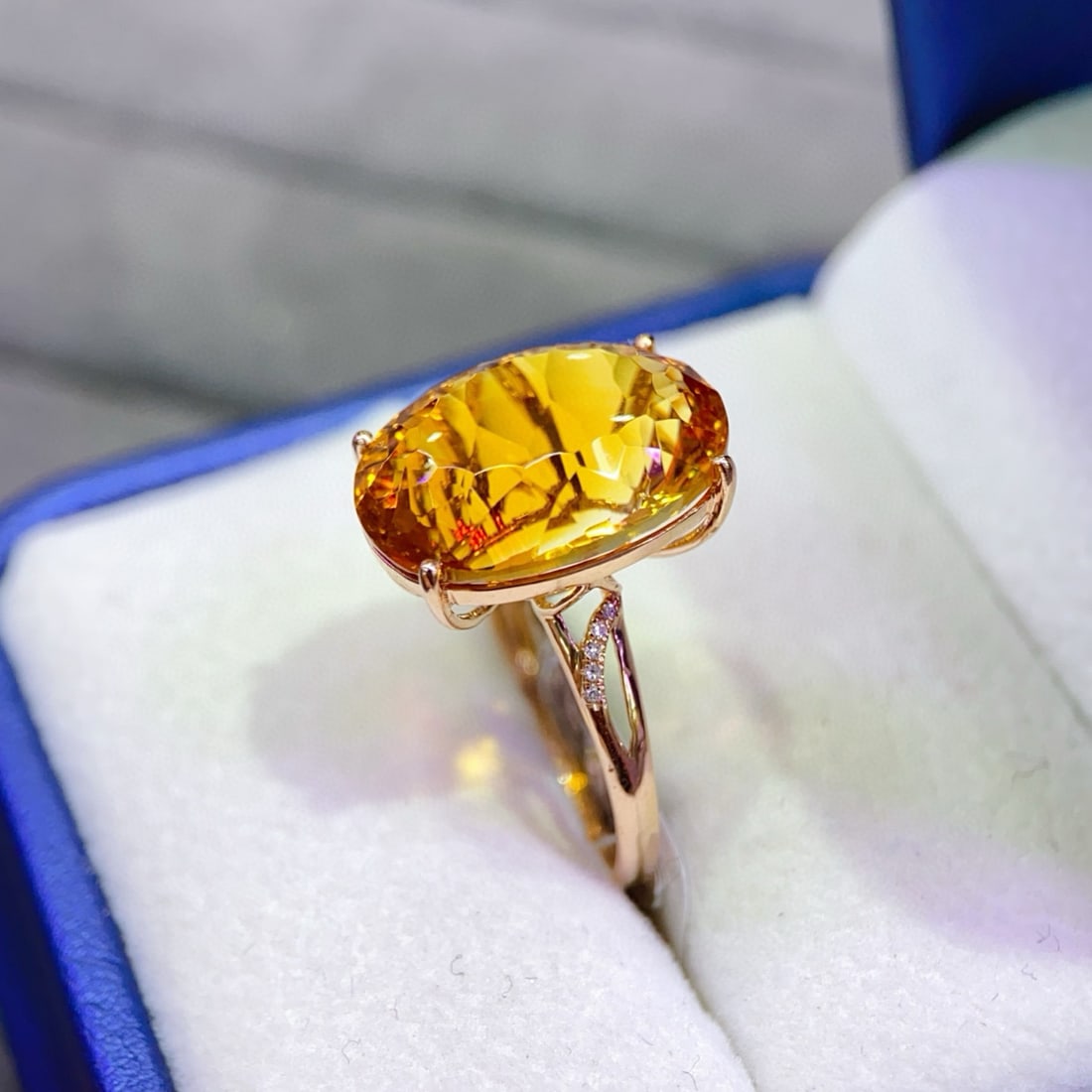 14k Gold 8.38 Ctw Natural Citrine & Diamond Ring - 3