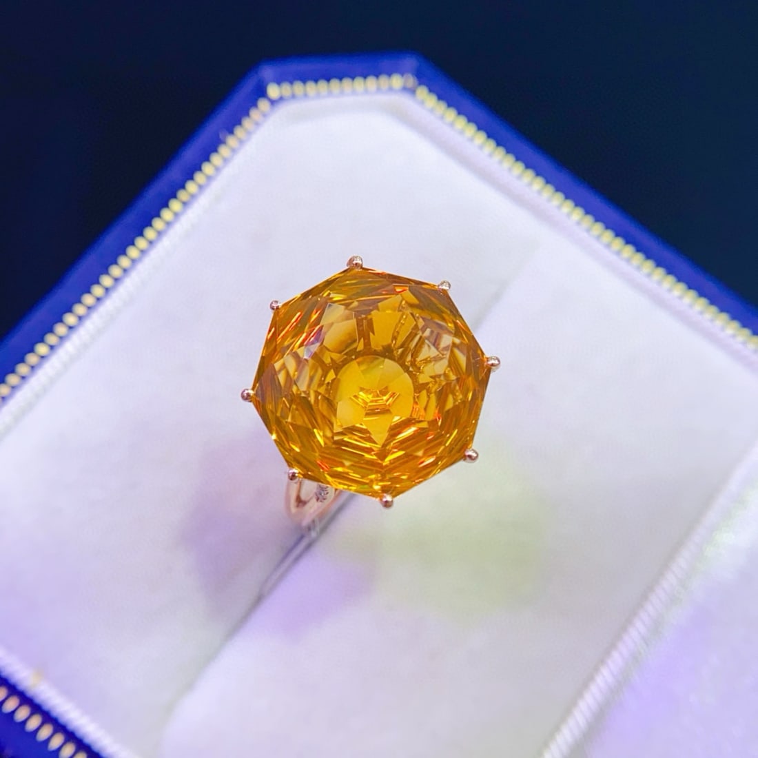 14k Gold 10.58 Ctw Natural Citrine & Diamond Ring - 5