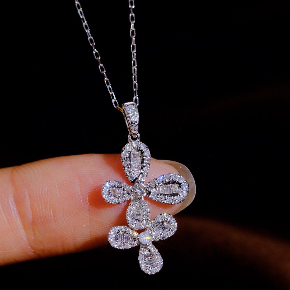 14k Gold 0.45 Ct Natural H Diamond Necklace - 2