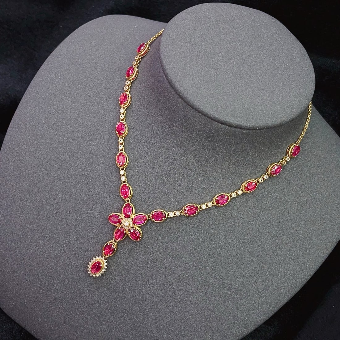 14k Gold 5.65 Ct Natural Ruby & Diamond & Sapphire Necklace - 2