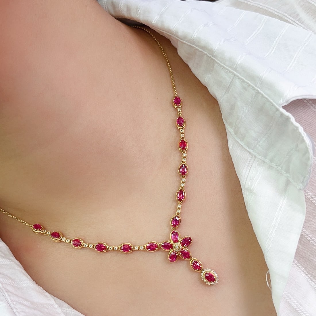 14k Gold 5.65 Ct Natural Ruby & Diamond & Sapphire Necklace - 5