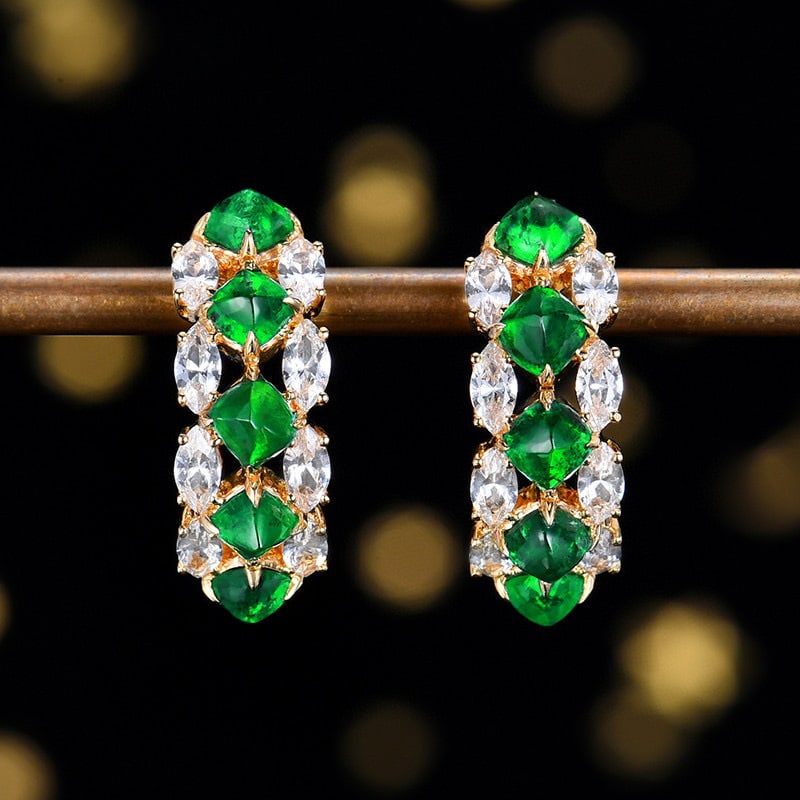 14k Gold 3.21 Ctw Natural Emerald & Sapphire Earrings: Ref:231067023 // gold content:14k gold // main gemstone:emerald // shape:sugar-loaf // carat weight:1. 85ct // color:green // treatment:natural // // adjacent gemstone 2 : sapphire // number of