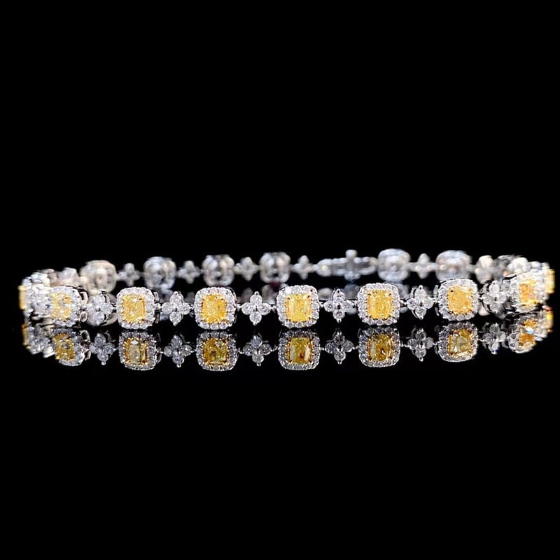14k Gold 3.7 Ctw Natural Yellow Diamond & Diamond Bracelet: Ref:231067078 // gold content:14k gold // main gemstone:yellow diamond // shape:cushion // carat weight:2. 2ct // color:yellow // treatment:natural // // adjacent gemstone 2 : diamond // shape:round