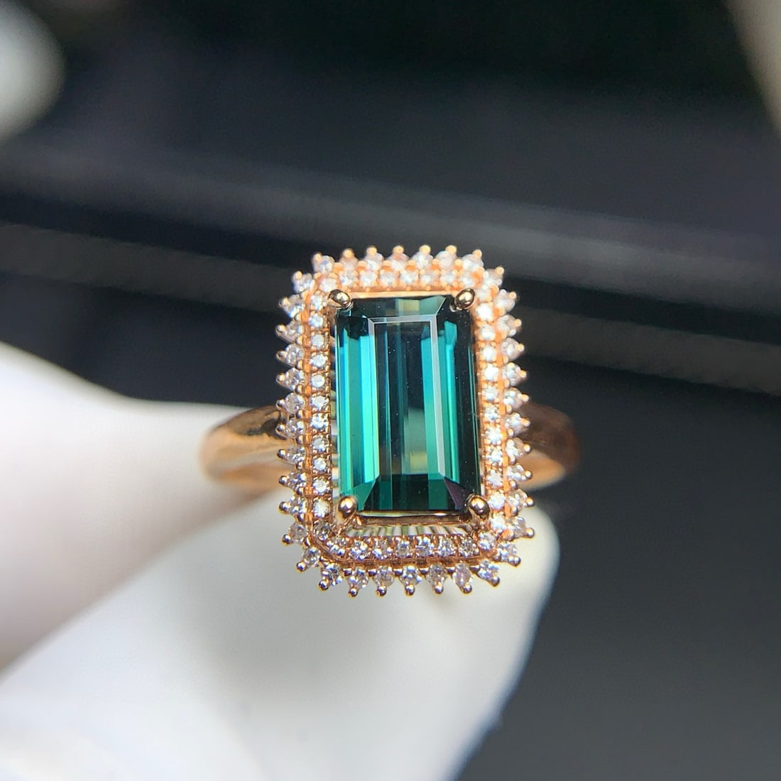 14k Gold 2.7 Ct Natural Tourmaline & Diamond Ring: Ref:231067130 // gold content:14k gold // ring size:7. 25us // // main gemstone:tourmaline // shape:octagonal // carat weight:2. 7ct // color:green // treatment:natural // // adjacent gemstone 2 :