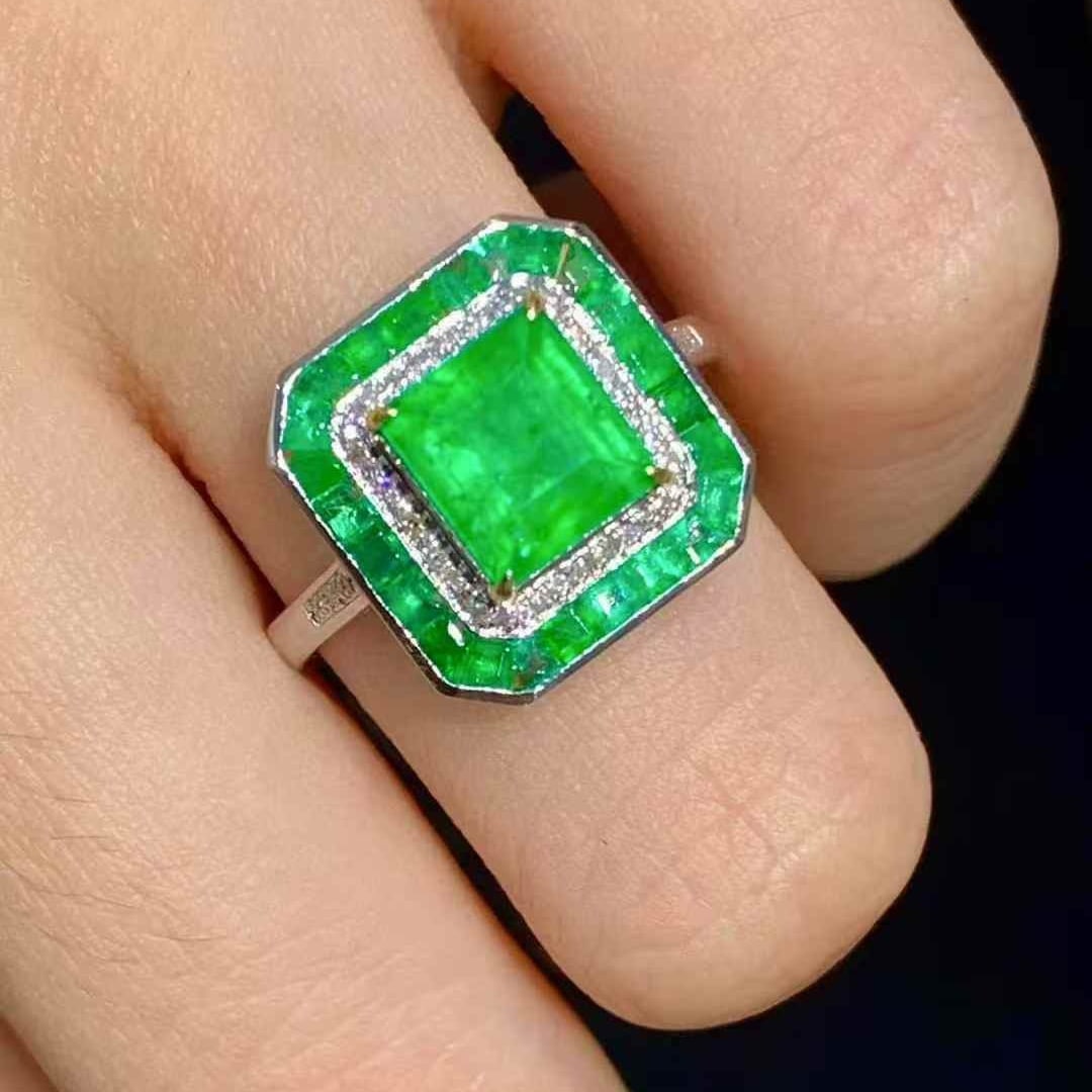 14k Gold 3 Ct Vivid Green Natural Emerald & Diamond Ring: Ref:231067139 // gold content:14k gold // ring size:7. 25us // // main gemstone:emerald // shape:octagonal // carat weight:3ct // color:vivid green // treatment:natural // // adjacent gemstone 2 :