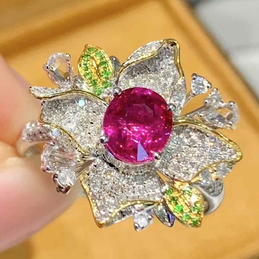 14k Gold 1.3 Ct Natural Ruby & Diamond Ring - 3