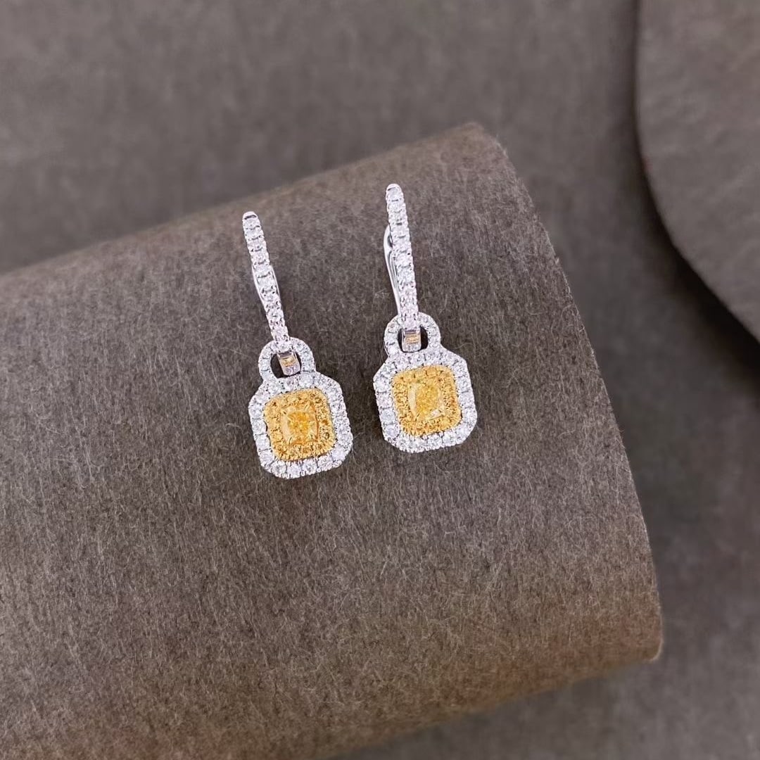 14k Gold 0.90 Ctw Natural Yellow Diamond & Diamond Earrings/pendant( Without Chain ): Ref:231067153 // gold content:14k gold // main gemstone:yellow diamond // shape:cushion // carat weight:0. 37ct // color:yellow // treatment:natural // // adjacent gemstone 2 : diamond // shape:round
