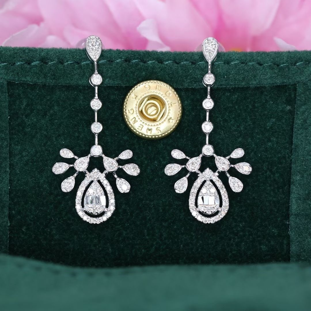 14k Gold 0.6 Ct Natural H Diamond Earrings - 2