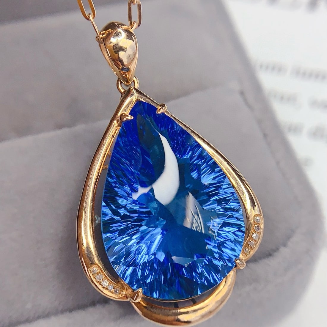 14k Gold 21 Ct Natural Topaz & Diamond Pendant( Without Chain ) - 2