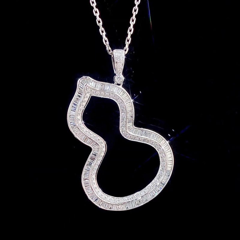 14k Gold 1.3 Ct Natural H Diamond Pendant( Without Chain ): Ref:231067232 // gold content:14k gold // main gemstone:diamond // shape:multiple // carat weight:1. 3ct // clarity grade:vs-si // color:h // treatment:natural // Condition: New Low Estimate: 3500.00