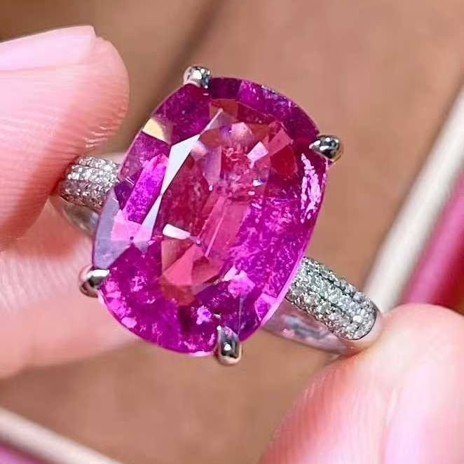 14k Gold 5.3 Ct Natural Tourmaline & Diamond Ring: Ref:231067246 // gold content:14k gold // ring size:7. 25us // // main gemstone:tourmaline // shape:cushion // carat weight:5. 3ct // color:red // treatment:natural // // adjacent gemstone 2 :