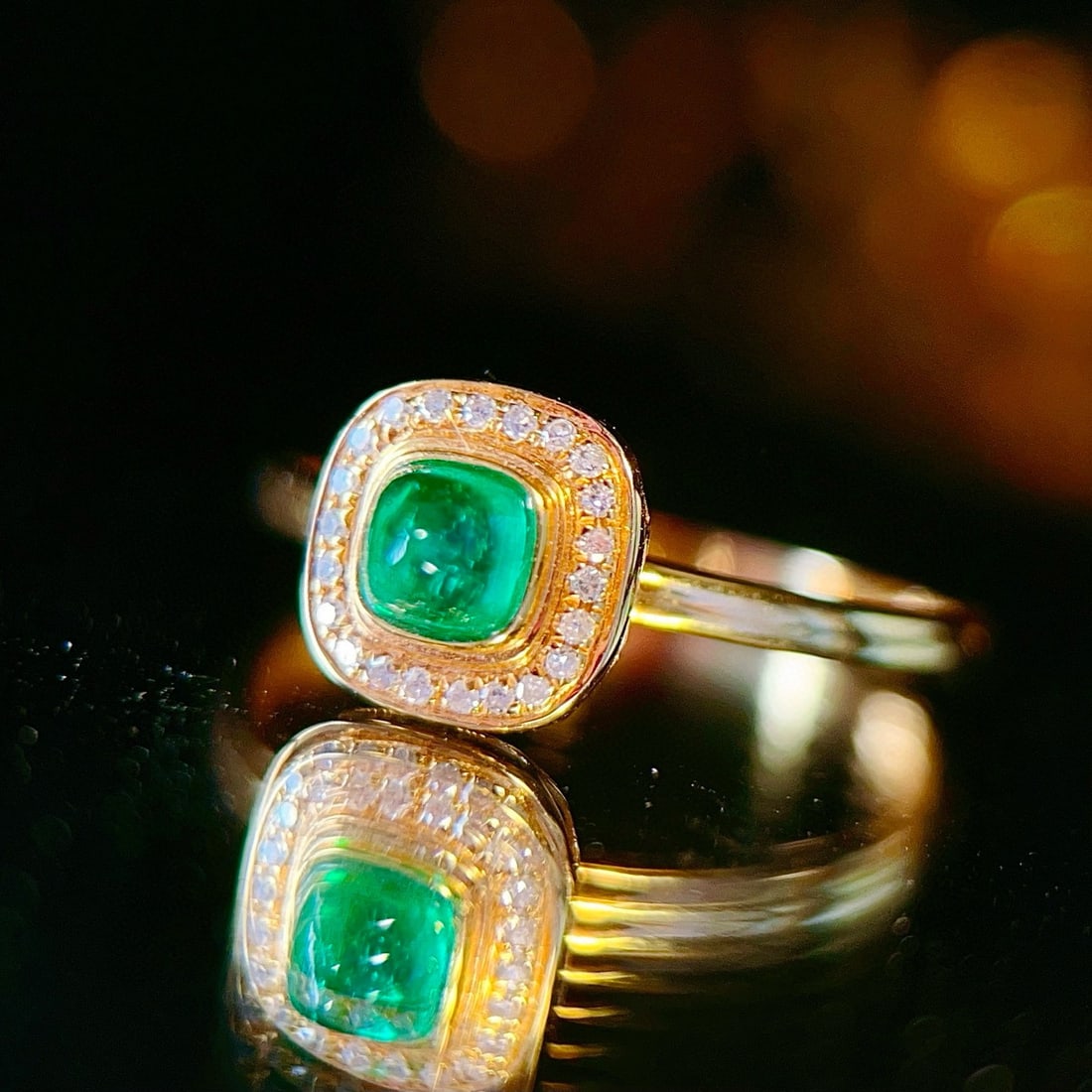 14k Gold 0.5 Ct Natural Emerald & Diamond Ring - 4