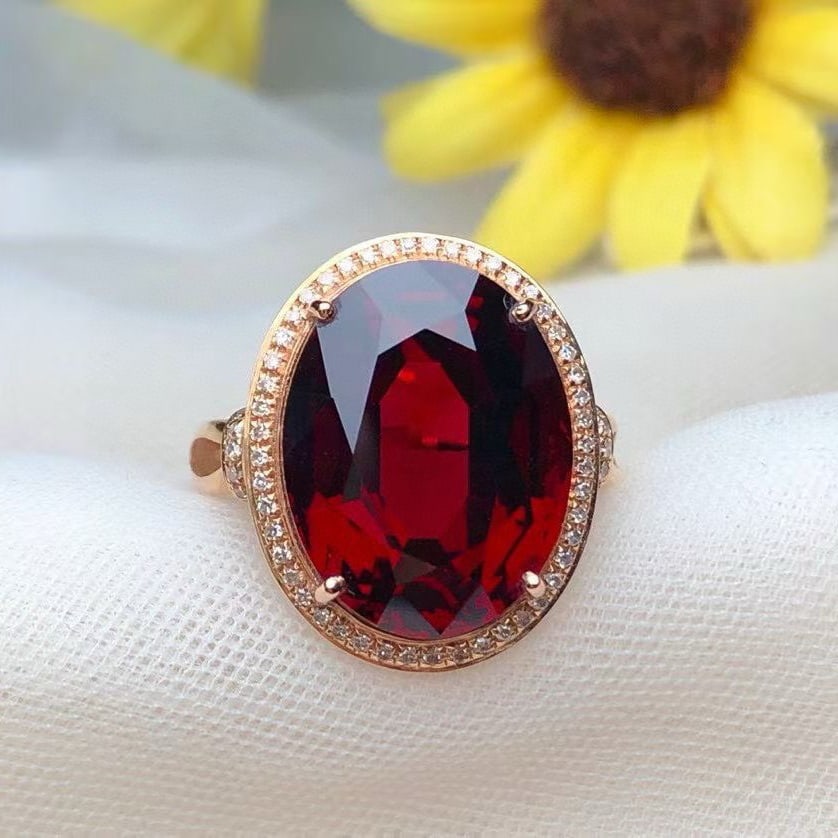 14k Gold 14.30 Ct Natural Garnet & Diamond Ring - 3