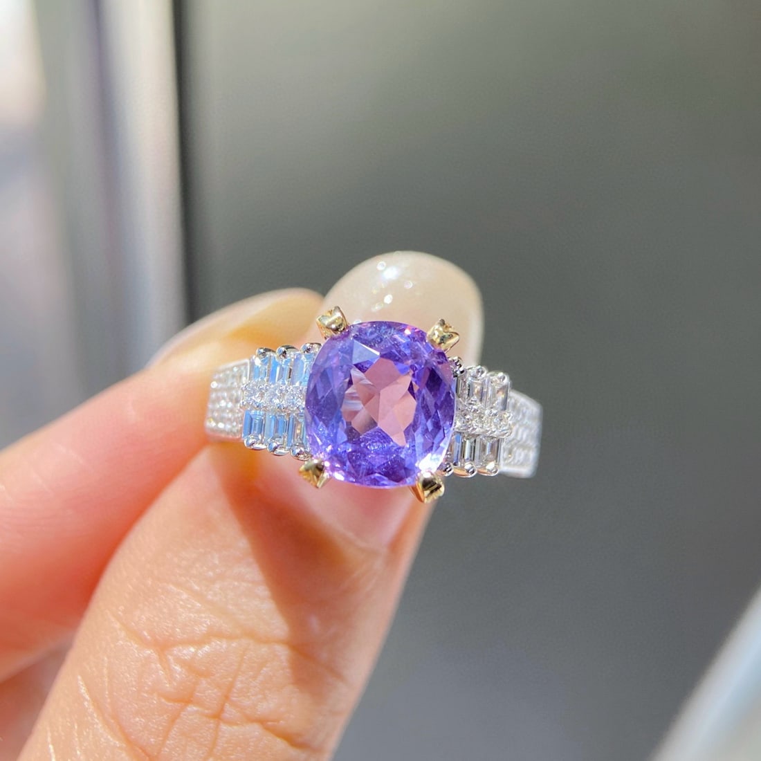 14k Gold 4.17 Ctw Natural Sapphire & Diamond Ring: Ref:231068072 // gold content:14k gold // ring size:7. 25us // // main gemstone:sapphire // shape:cushion // carat weight:3. 43ct // color:purple // treatment:natural // // adjacent gemstone 2 : diamo