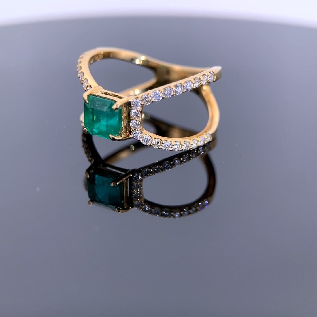 14k Gold 1.26 Ctw Natural Emerald & Diamond Ring - 6