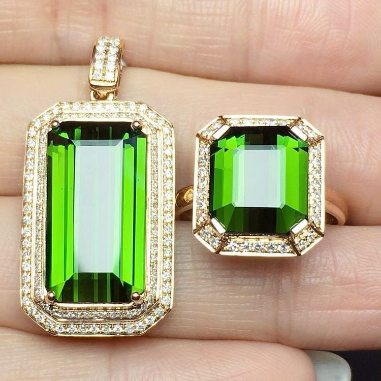 14k Gold 15.2 Ct Natural Tourmaline & Diamond Jewelry Set: Ref:231068079 // gold content:14k gold // ring size:7. 25us // // pendant(without chain) // main gemstone:tourmaline // shape:octagonal // carat weight:10ct // color:green // treatment:natural // //