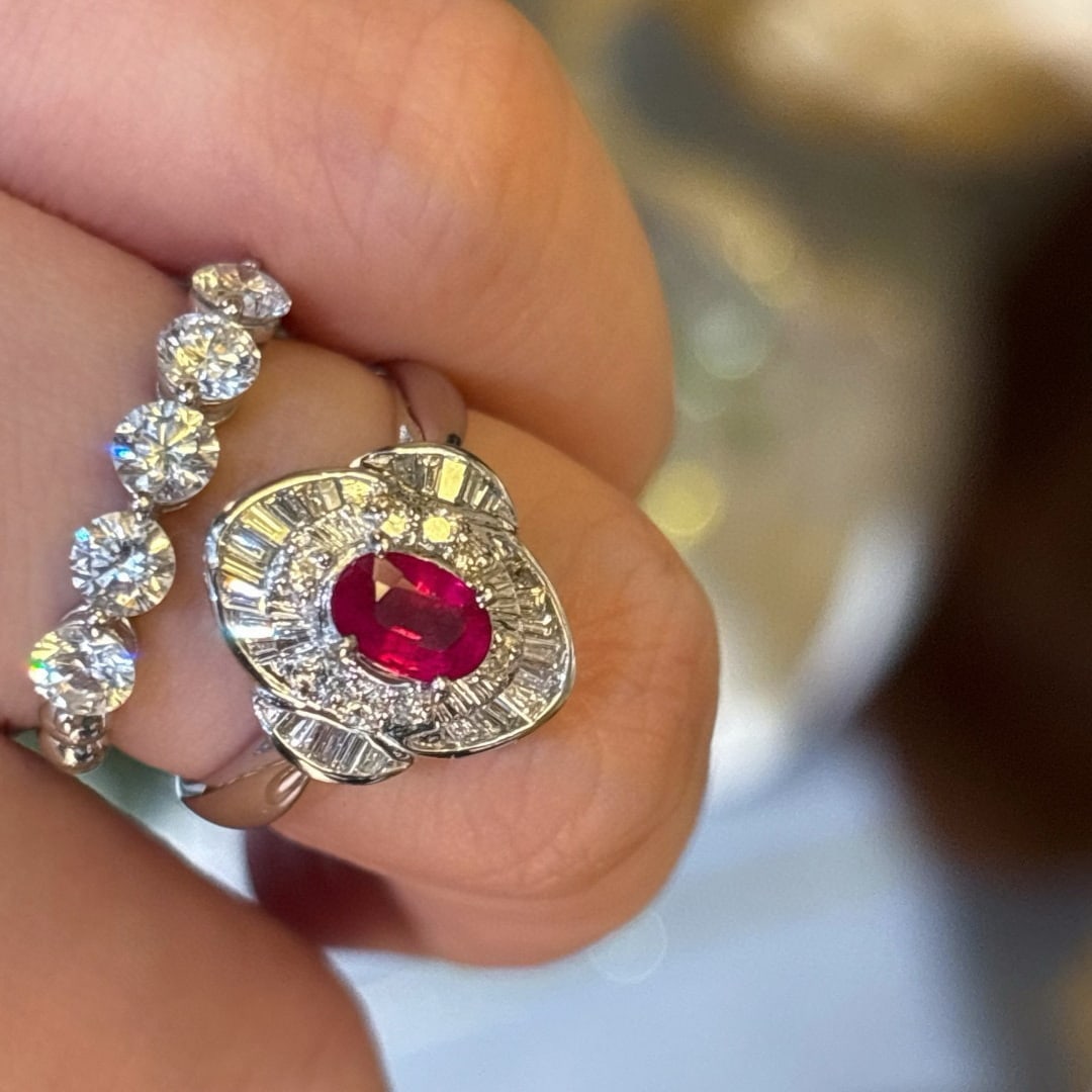 14k Gold 0.95 Ctw Natural Ruby & Diamond Ring - 5
