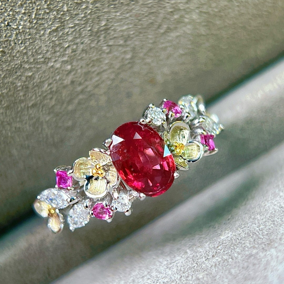 14k Gold 1.14 Ctw Natural Ruby & Diamond Ring: Ref:231068083 // gold content:14k gold // ring size:7. 25us // // main gemstone:ruby // shape:oval // carat weight:0. 82ct // color:red // treatment:natural // // adjacent gemstone 2 : diamond //