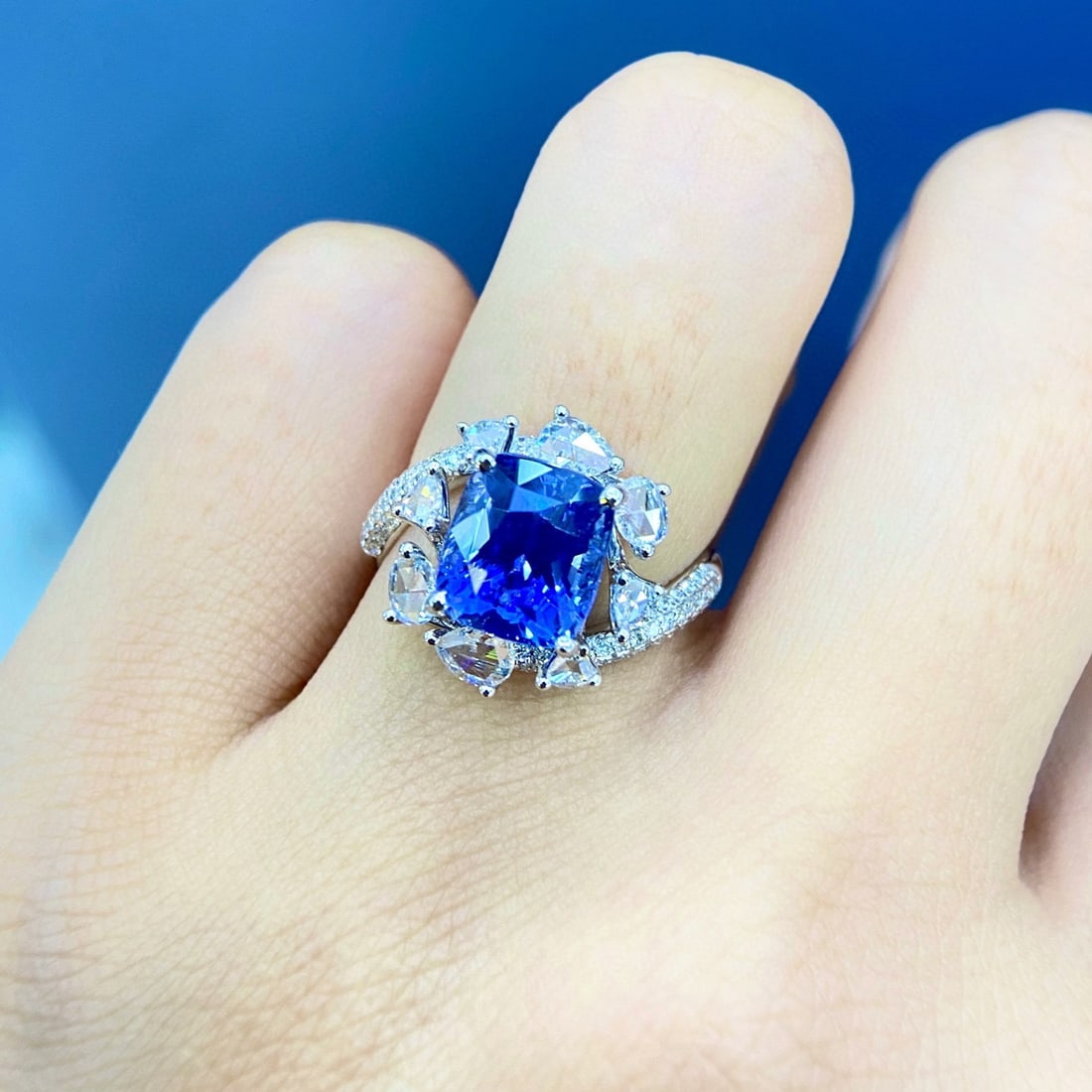 14k Gold 4.73 Ctw Natural Sapphire & Diamond Ring - 4