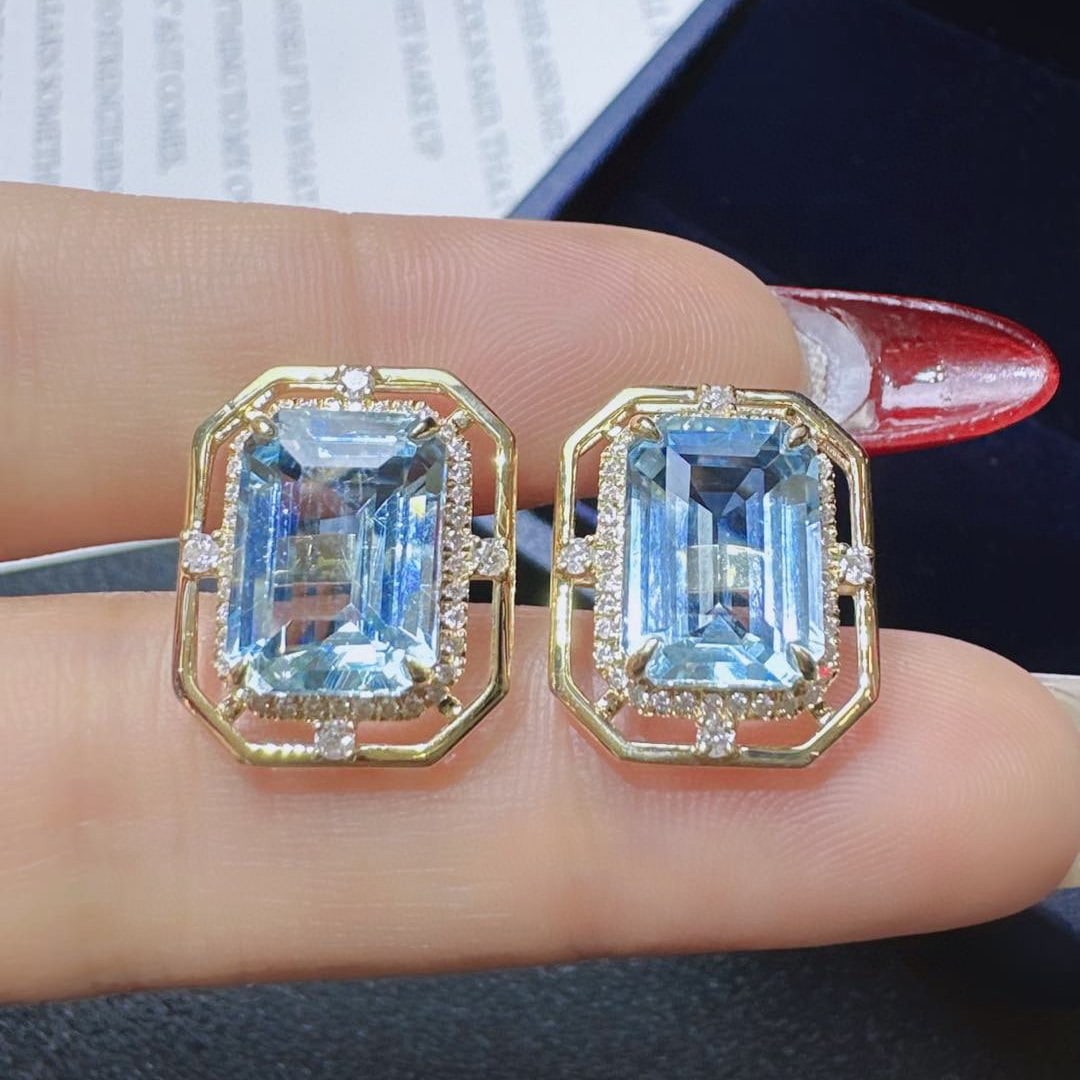 14k Gold 7.23 Ctw Natural Aquamarine & Diamond Earrings: Ref:231068124 // gold content:14k gold // main gemstone:aquamarine // shape:octagonal // carat weight:6. 88ct // color:santa maria color // treatment:natural // // adjacent gemstone 2 : diamond //