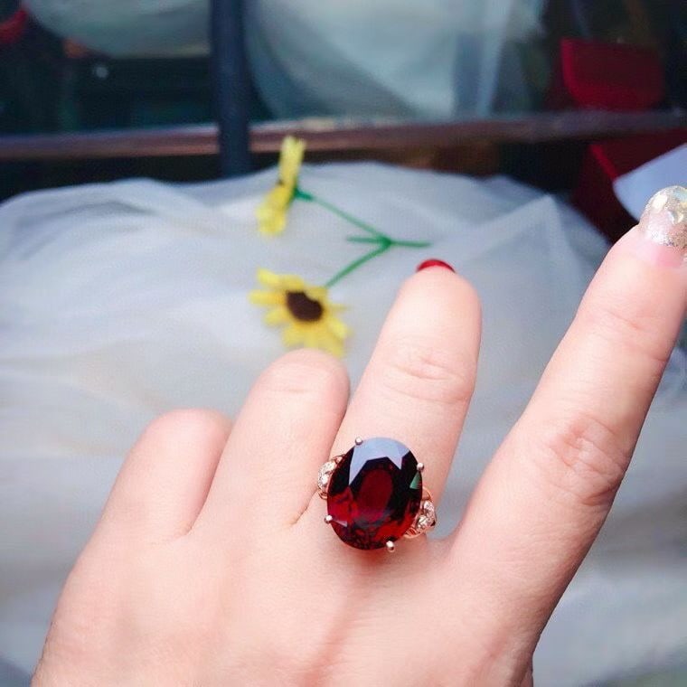 14k Gold 13.80 Ct Natural Garnet & Diamond Ring - 3