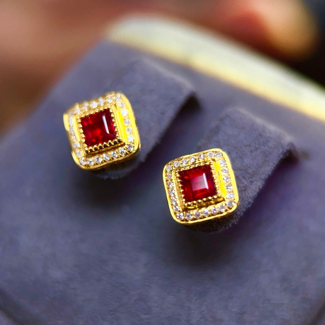 14k Gold 0.85 Ct Natural Ruby & Diamond Earrings - 3