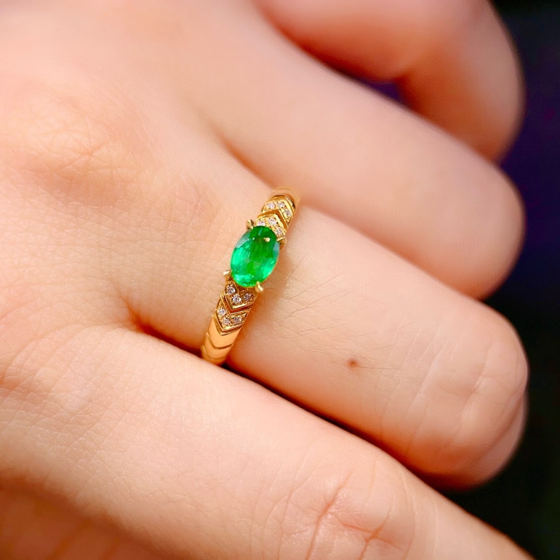 14k Gold 0.4 Ct Natural Emerald & Diamond Ring - 6