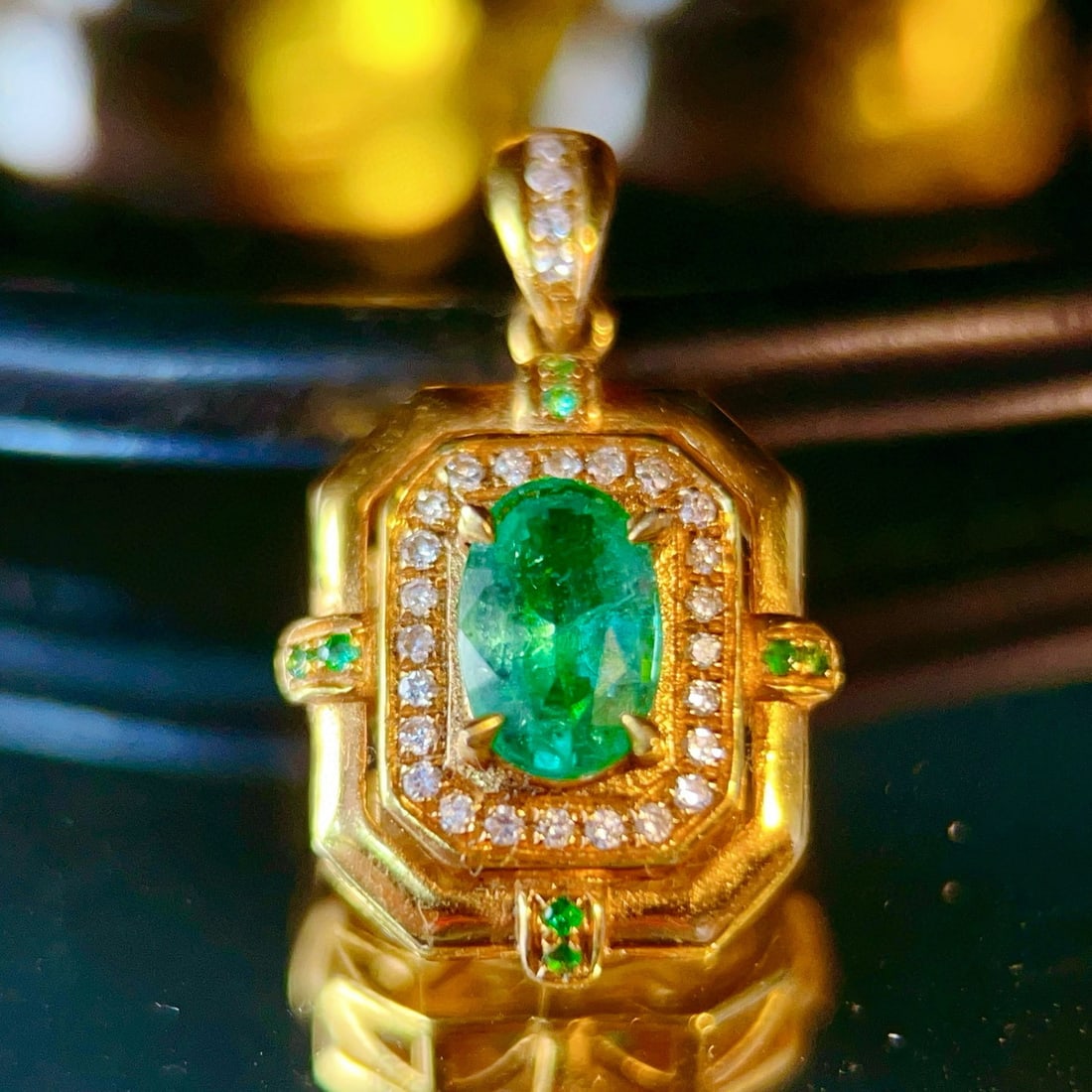14k Gold 0.58 Ctw Natural Emerald & Diamond Pendant( Without Chain ) - 2
