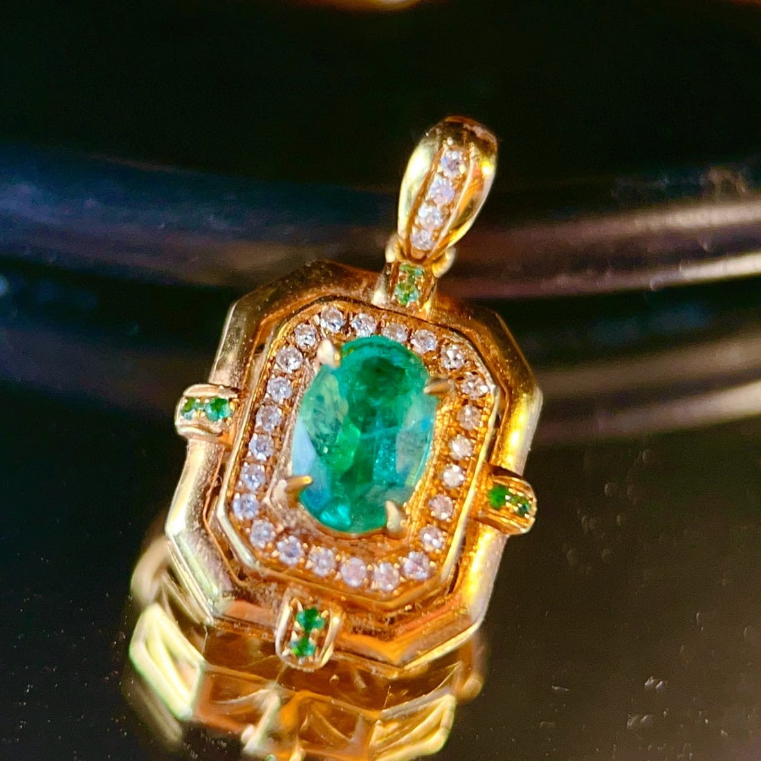 14k Gold 0.58 Ctw Natural Emerald & Diamond Pendant( Without Chain ) - 3
