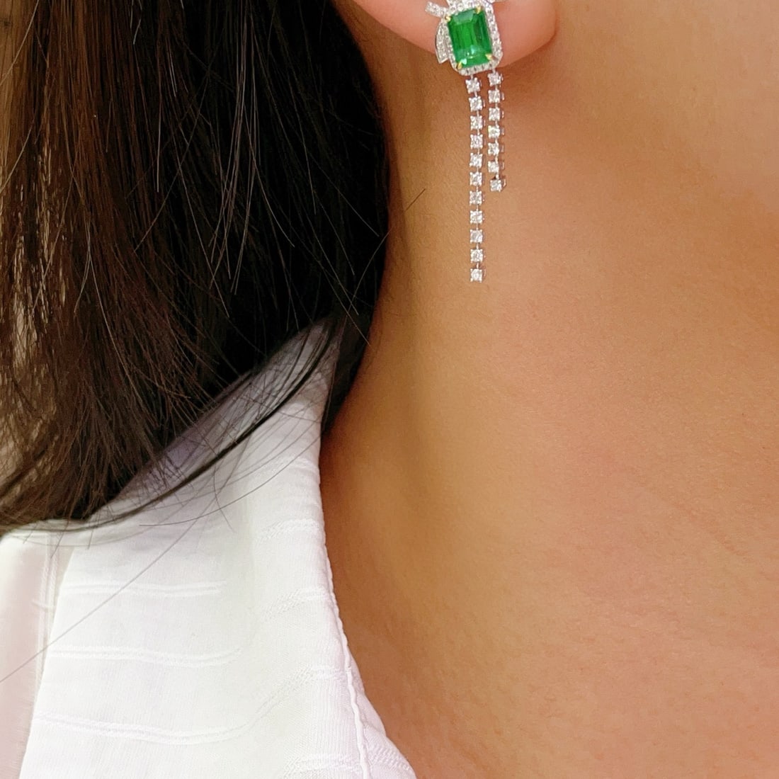 14k Gold 2.30 Ct Vivid Green Natural Emerald & Diamond Earrings - 3